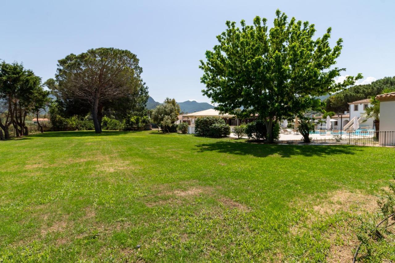 Museddu Beach Residence Cardedu Esterno foto